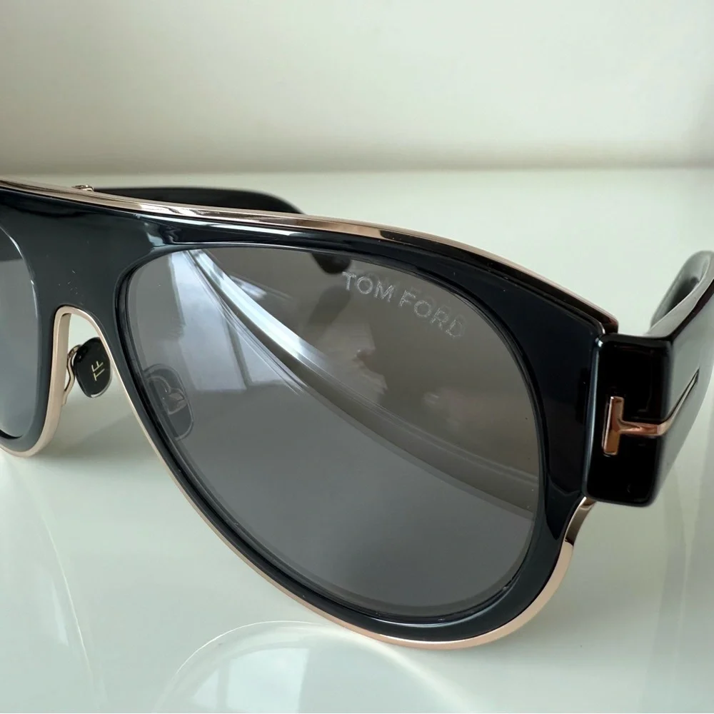 NEW!!! Tom Ford Lyle-02 TF1074 01C unisex sunglasses Authentic Retail 580$